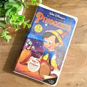 Walt Disney Masterpiece Pinocchio
SEALED NWT- VHS Tape Vintage 90s Media
